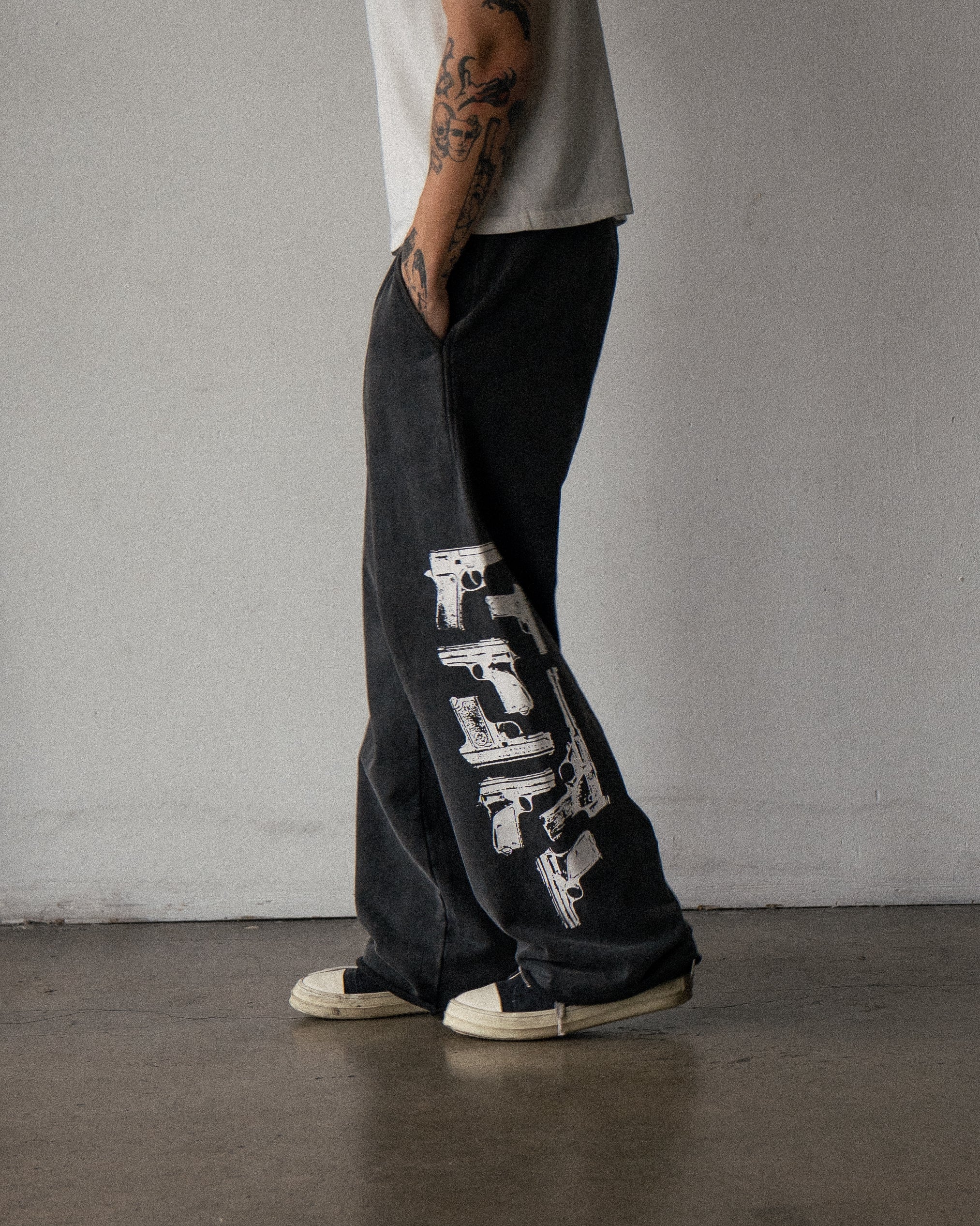 "FIELD ISSUE" sweats