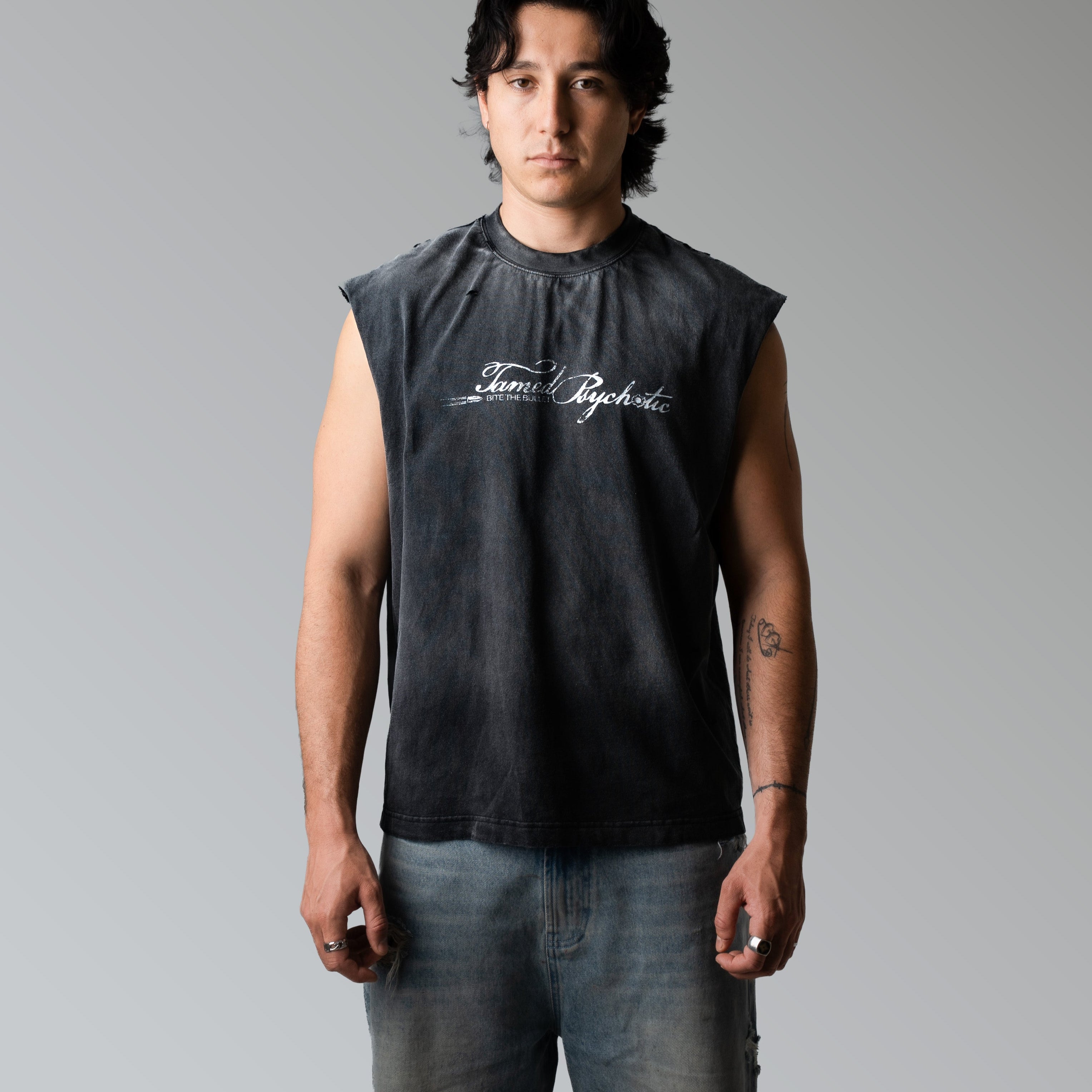 BASECORE CUTOFF OVERWASHED BLACK