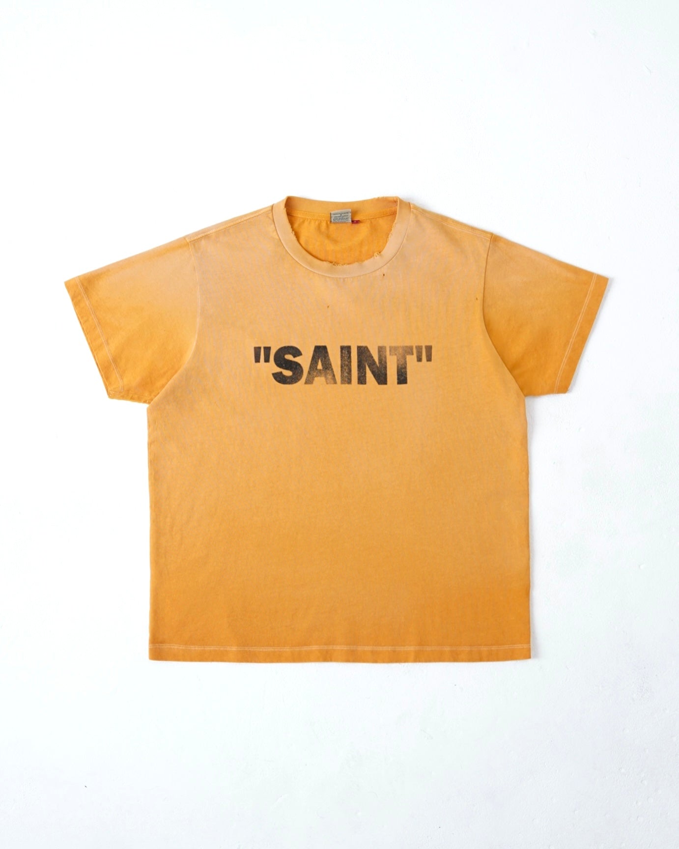 SAINT' lightweight distressed T